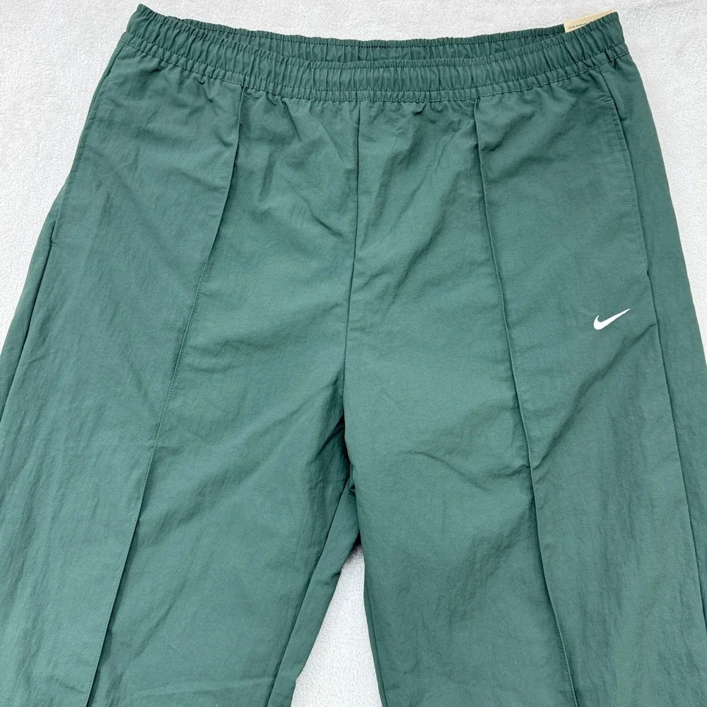 Nike Woven Track Pants Mens XL Green Bungee Cuff Nylon Sportswear FQ3588-338